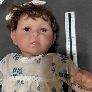Reborn Lifelike Realistic Doll Baby Girl Weighted Soft Body New Box